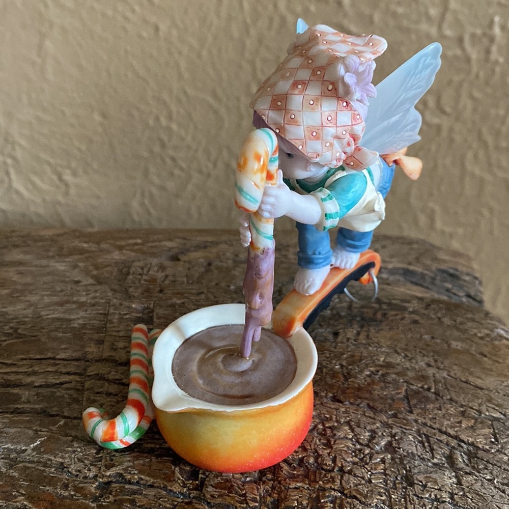 🧚‍♀️My Little Kitchen Fairies🧚‍♀️Little Dipsy Candy Cane Figurine - Picture 4 of 8
